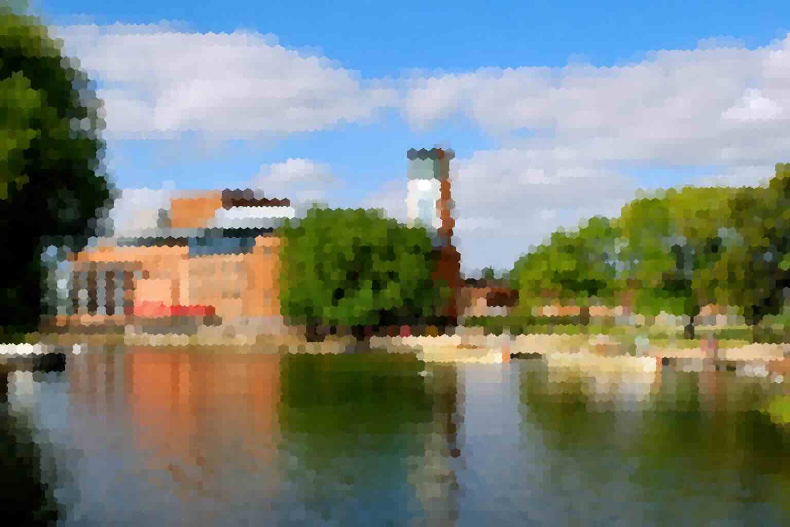 Stratford-upon-Avon riverside and Royal Shakespeare Theatre
